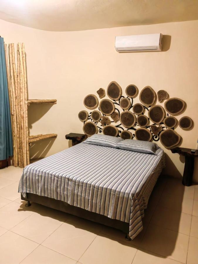 Coa De Collar Hotel Xpujil Bagian luar foto